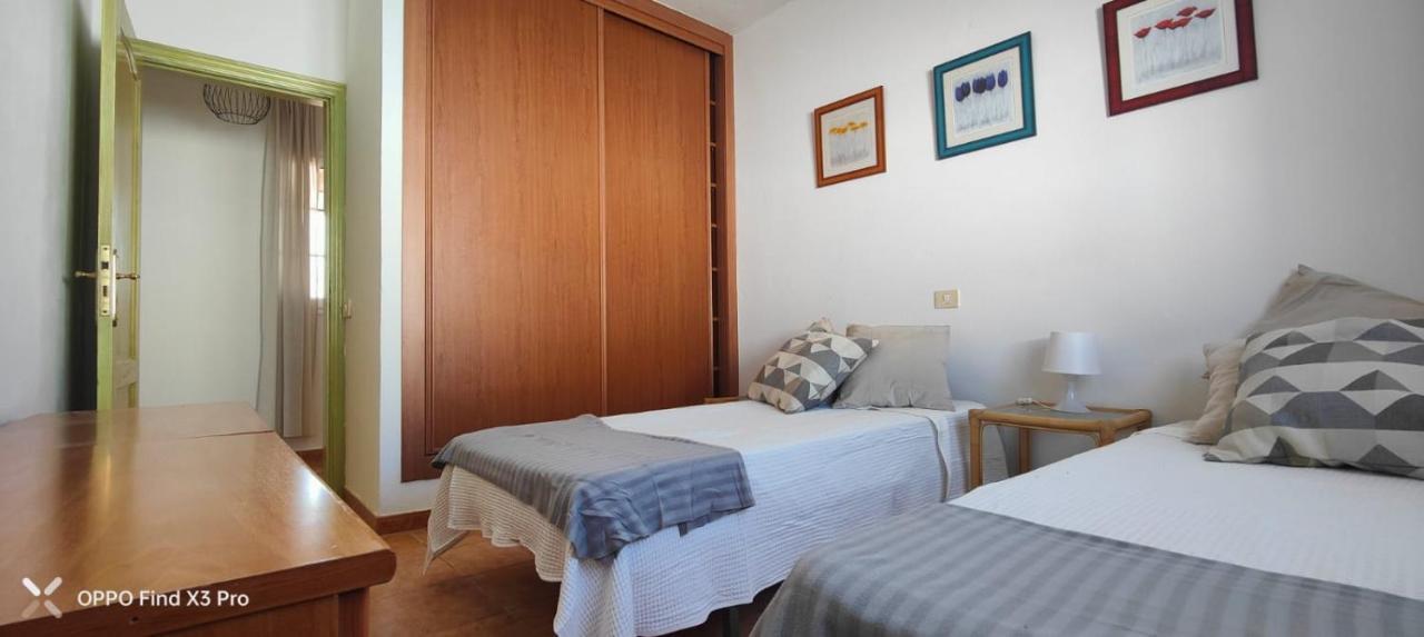 4 Family With Pool, Fuerteventura-gran Tarajal Villa *